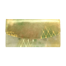Load image into Gallery viewer, Green Love Women's Flap Wallet (Model 1707)